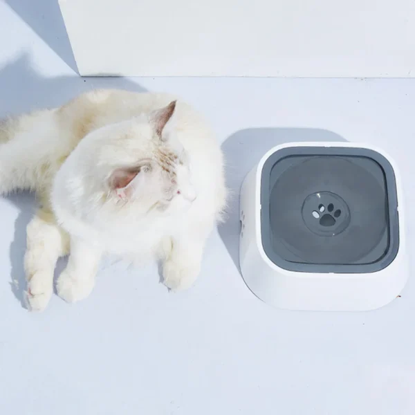 SmartSip™ Anti-Spill Pet Water Bowl