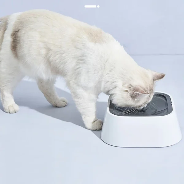 SmartSip™ Anti-Spill Pet Water Bowl