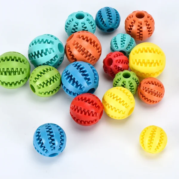 S6face12256e94cd6b42166fb5f66bbd93.webp ChompPlay™ Treat Ball & Dental Toy