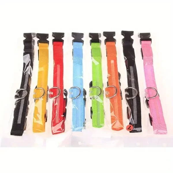 Sf3e857f925c6426db1482aab637549e7F.webp GlowPaw™ LED Safety Collar & Leash